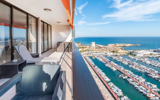 3Bedrooms Mediterranean Penthouse for sale in Campello Playa